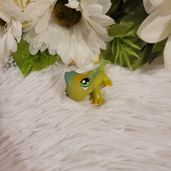 2/$10 Littlest Pet Shop Authentic LPS #254 Green Iguana Lizard Green Eyes - Picture 3 of 12